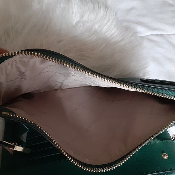 Michael Kors bag - Picture 7 of 8